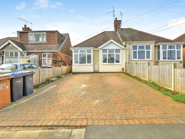 Bungalow for sale in Northampton, Northamptonshire