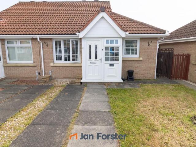 Bungalow for sale in Howdon, Wallsend
