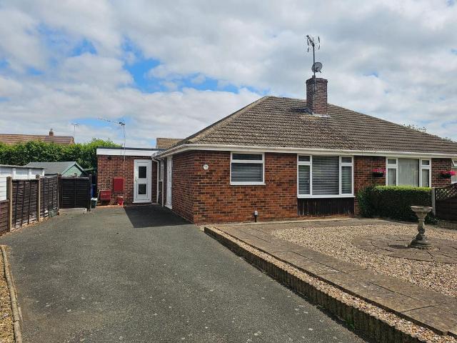 Bungalow for sale in Abbotswood, Pamington