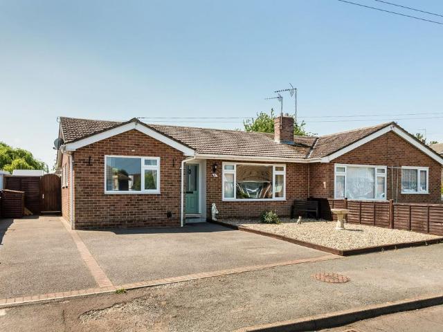 Bungalow for sale in Evershot, Oxfordshire