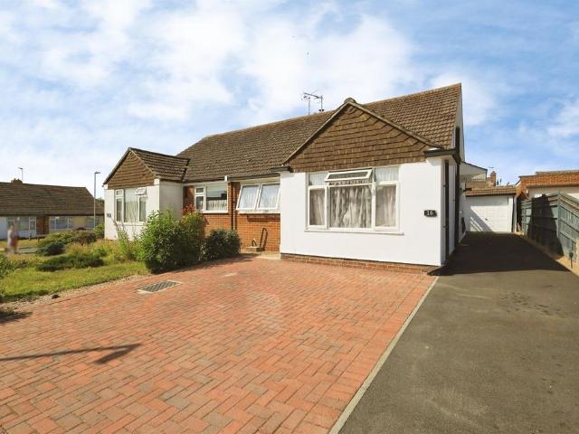 Bungalow for sale in Polegate, Cross In Hand