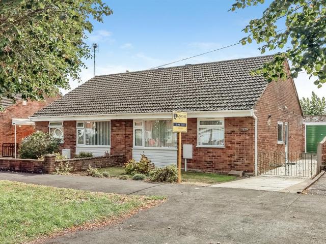 Bungalow for sale in Barholm, Lincolnshire