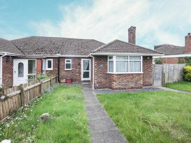 Bungalow for sale in Cubbington, Warwick