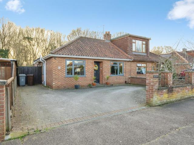 Bungalow for sale in Crostwick, Norfolk