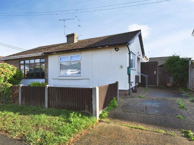 Bungalow for sale in Canvey Island