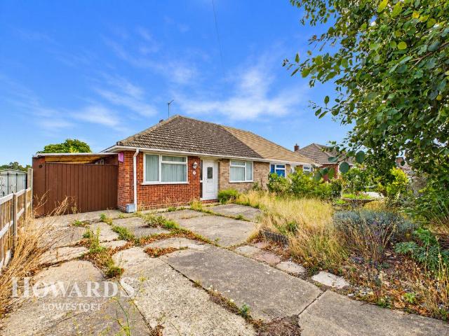 Bungalow for sale in Pakefield, East Suffolk