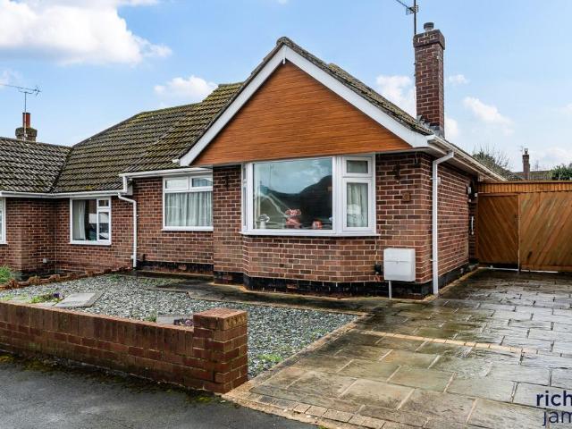 Bungalow for sale in Rodbourne, Swindon