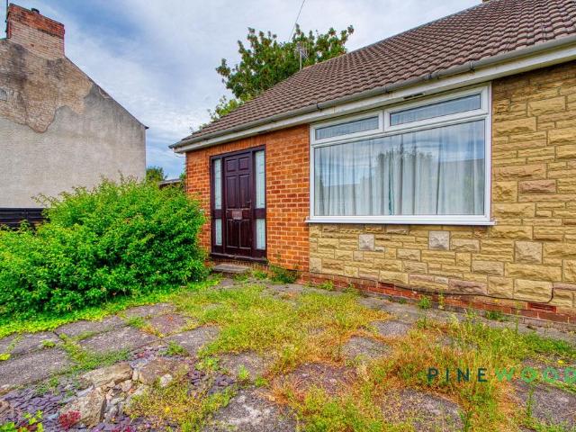 Bungalow for sale in Loundsley Green, East Midlands
