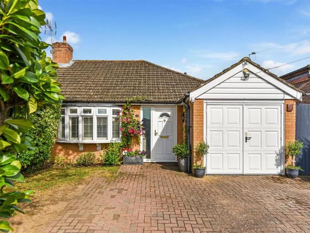 Bungalow for sale in Littlecote, West Sussex
