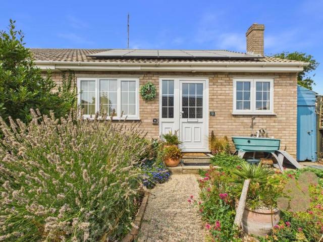 Bungalow for sale in Fordham Heath, Essex