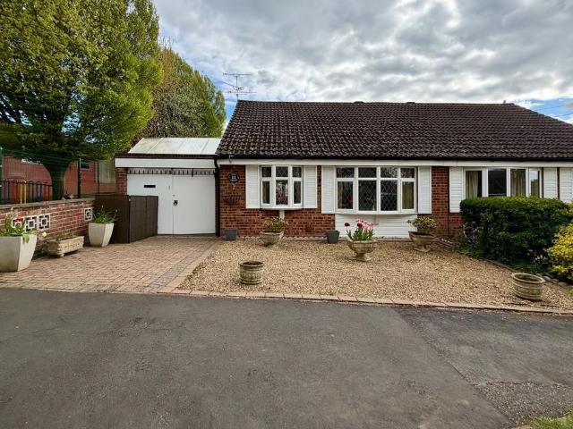 Bungalow for sale in Stanford On Avon, Leicestershire