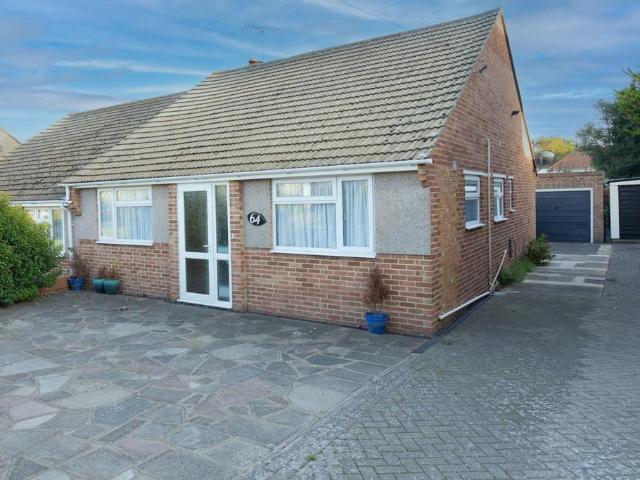 Bungalow for sale in Upton, Thanet