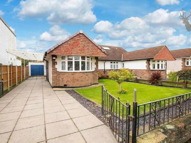 Bungalow for sale in Debden Green, Epping