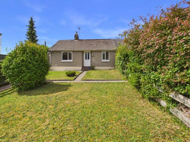 Bungalow for sale in Budock, Budock Water