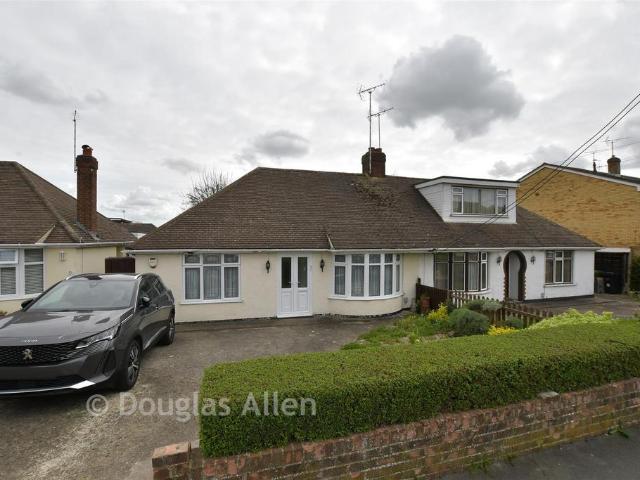 Bungalow for sale in Wickford