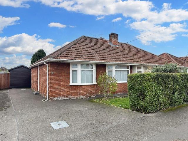 Bungalow for sale in Totton and Eling, Ashurst Bridge