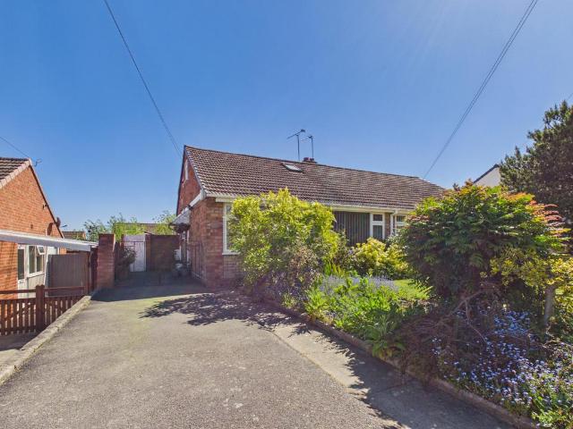 Bungalow for sale in Rushock, Worcestershire
