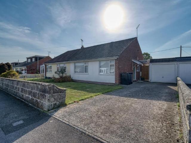 Bungalow for sale in Milton on Stour, Gillingham