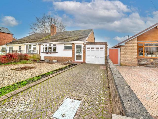 Bungalow for sale in Broomhill, Chadsmoor
