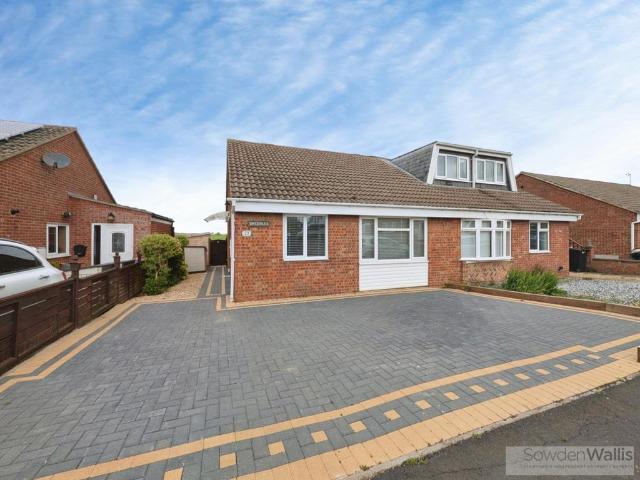 Bungalow for sale in Barholm, Lincolnshire