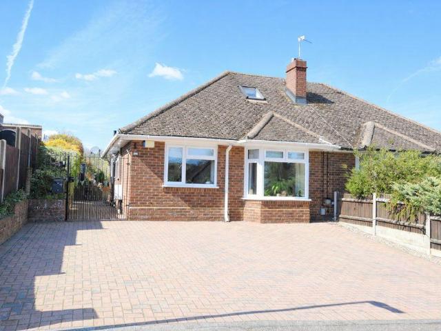 Bungalow for sale in Ringlestone, Midway