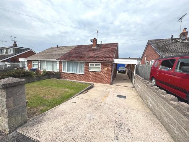 Bungalow for sale in Cheadle, Kingsley Moor