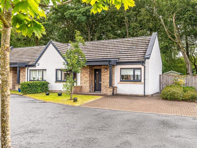 Bungalow for sale in Kinross, Scotland