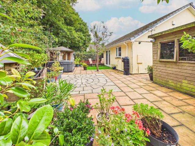 Bungalow for sale in Mount Ambrose, Cornwall