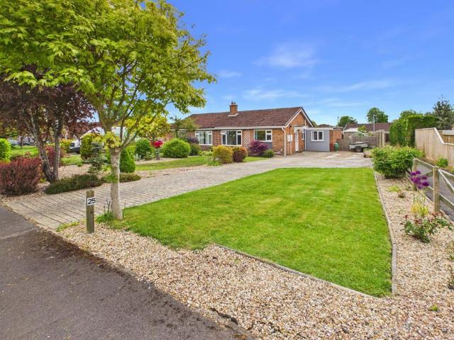 Bungalow for sale in Belleau, Lincolnshire