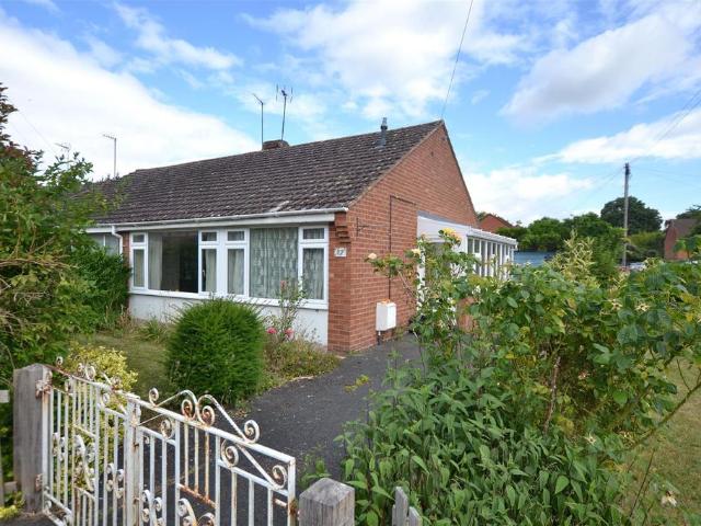 Bungalow for sale in Sandpits