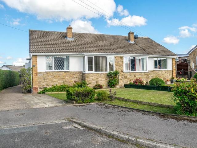 Bungalow for sale in Skelmanthorpe, West Yorkshire