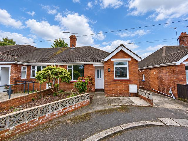 Bungalow for sale in Watergate, Devon