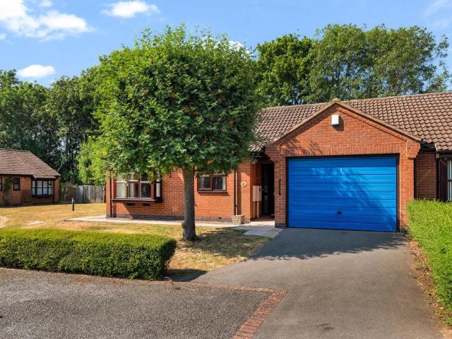 Bungalow for sale in Elmfield, Leicestershire