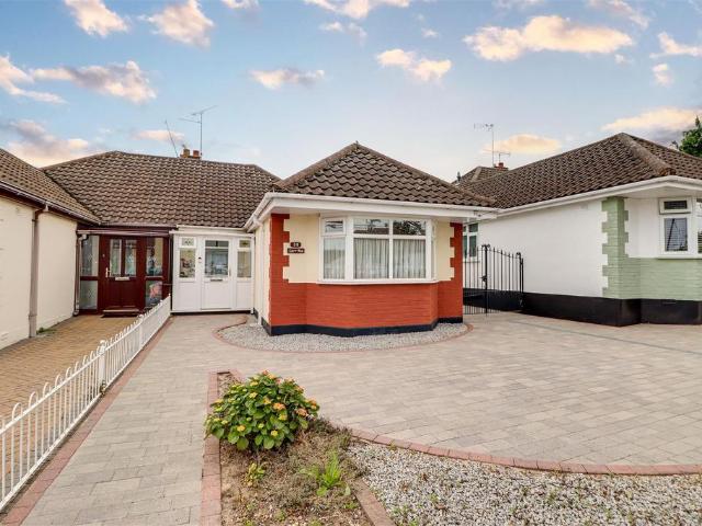 Bungalow for sale in Leigh-on-sea, Eastwood