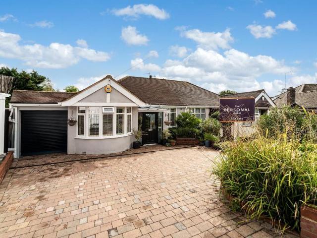 Bungalow for sale in Stoneleigh, Ewell