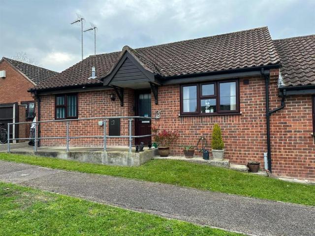 Bungalow for sale in Combs Ford, Bedingfield