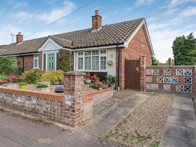 Bungalow for sale in Chedburgh, Suffolk
