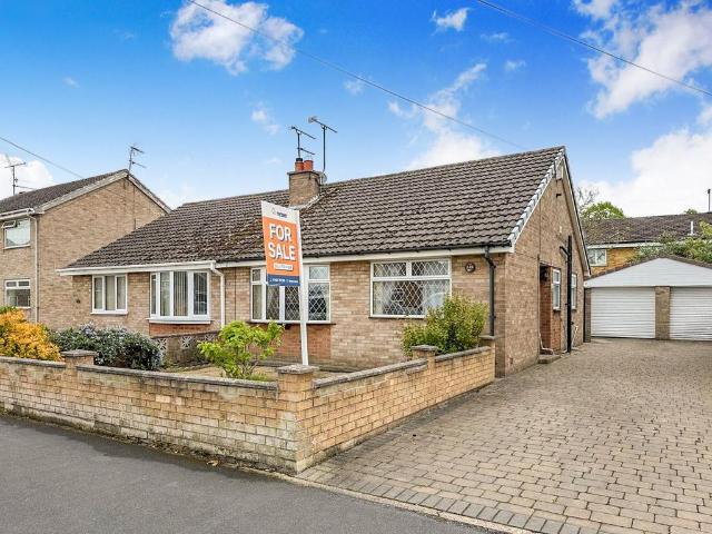 Bungalow for sale in Orchard Park, Hull