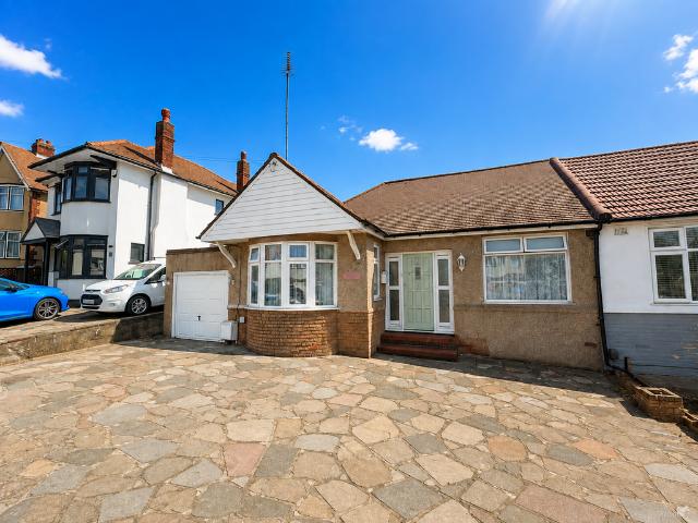 Bungalow for sale in Falconwood, Greater London