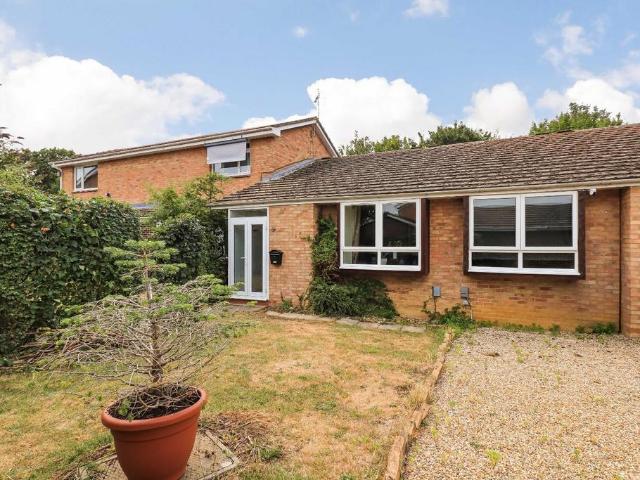 Bungalow for sale in Arrington, Cambridgeshire