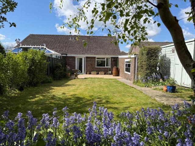 Bungalow for sale in Frome