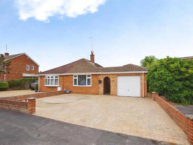 Bungalow for sale in Walcot West, Rodbourne
