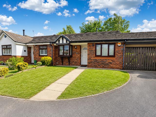 Bungalow for sale in Cheadle, Greater Manchester