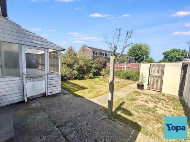 Bungalow for sale in Alton Barnes