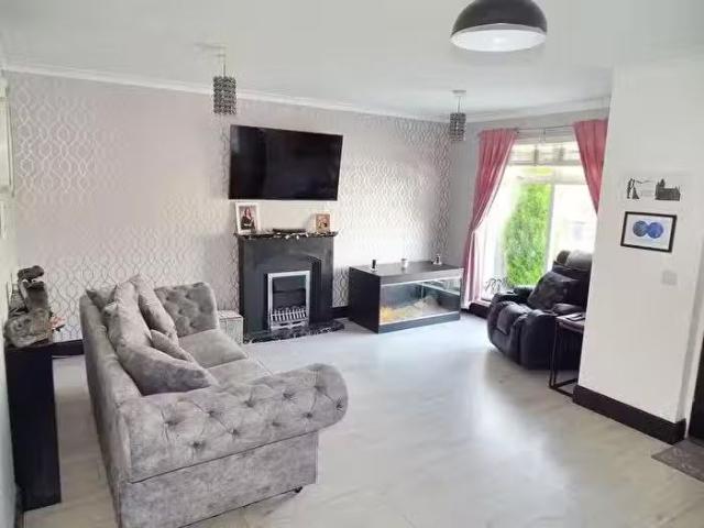 House for sale in Devonside