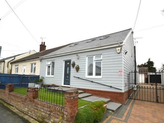 House for sale in Chipping Hill, Essex