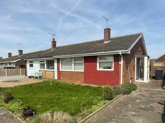 House for sale in Upton, Acol