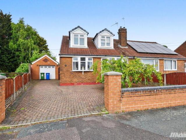 Property for sale in Wilderspool, Warrington