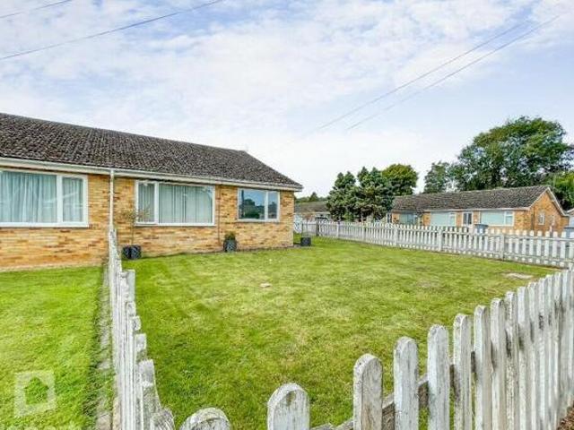 House for sale in Charlesworth, East Midlands