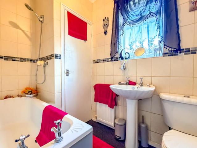 Property for sale in Alton Barnes, Essex